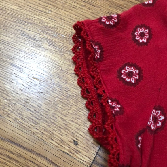 Hollister Red Floral T-Shirt Romper - Picture 2 of 5